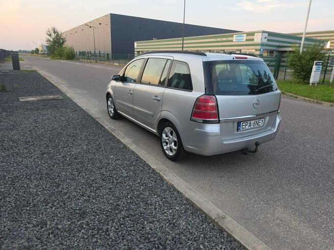 Opel Zafira B | 1.8 Benzyna + LPG | 7 osób | Hak | 293 tys. km |