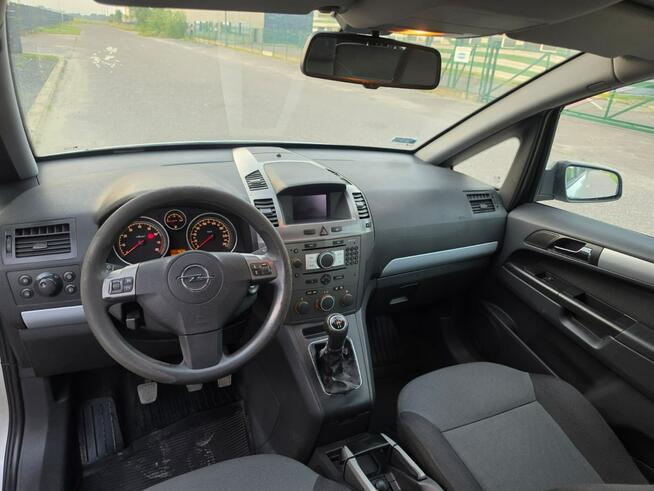 Opel Zafira B | 1.8 Benzyna + LPG | 7 osób | Hak | 293 tys. km |
