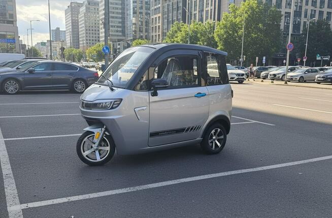Iamelectric ARIEL Autko Skuter elektryczny ARIEL 3000W 2026r na dow.osob. lub AM 2 os.