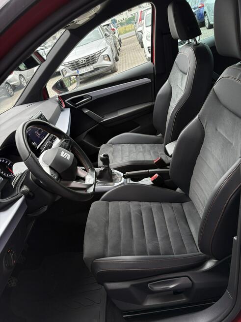 Seat Arona Rezerwacja