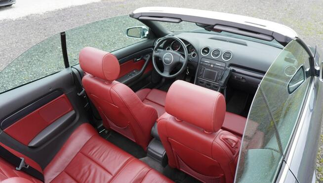 Audi A4 Cabrio 3.0 V6 220 PS _ Skóra _ Bose _ Xenon _ Navi _ SPORT