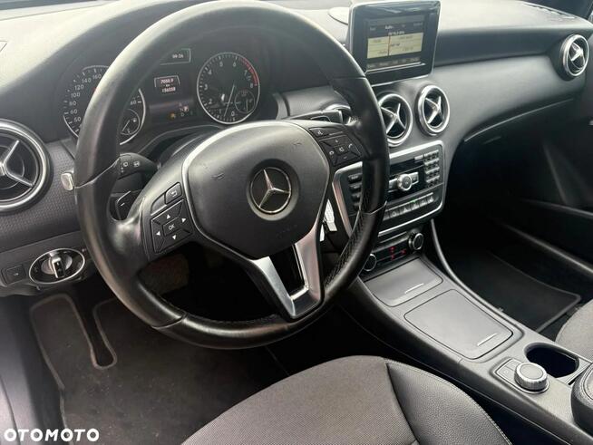 Mercedes A 180 Rok Gwarancji zadbany kamera pdc automat