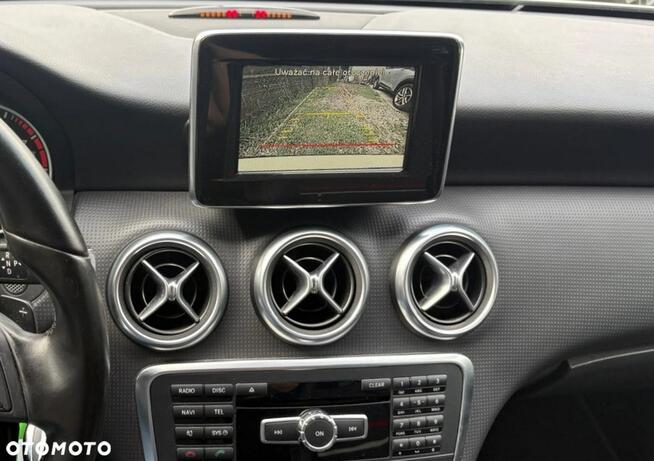 Mercedes A 180 Rok Gwarancji zadbany kamera pdc automat