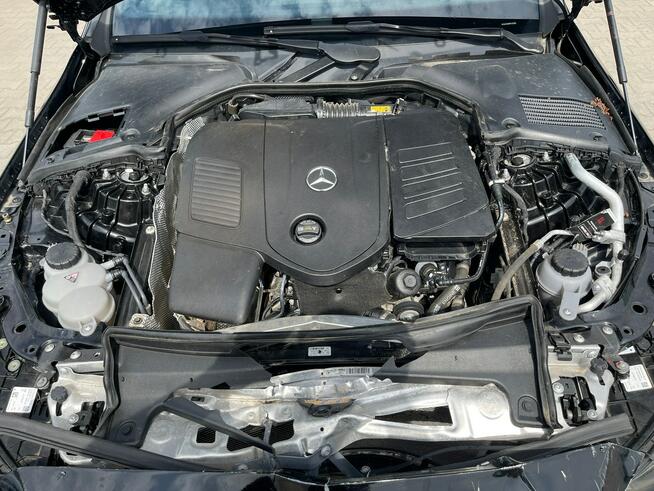 Mercedes C 300 AMG Line Panorama 4Matic Skóra Kamery360 Pamięć 258KM