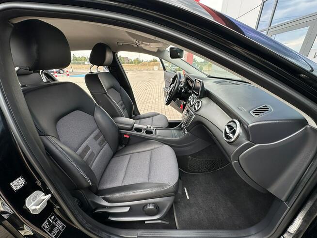 Mercedes GLA 200 8xAlu! Bixenon El.klapa Łopatki Półskóra Kamera Grzany fotel GWARANCJA