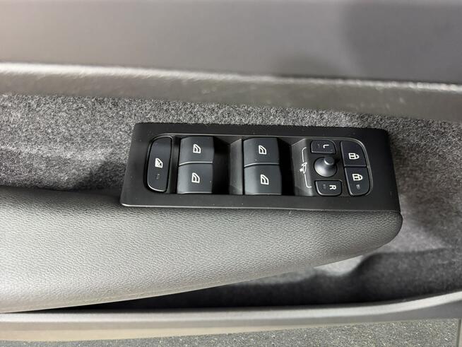 Volvo XC 40 T3 Momentum Pro! Z Polskiego Salonu ! Faktura 23% !