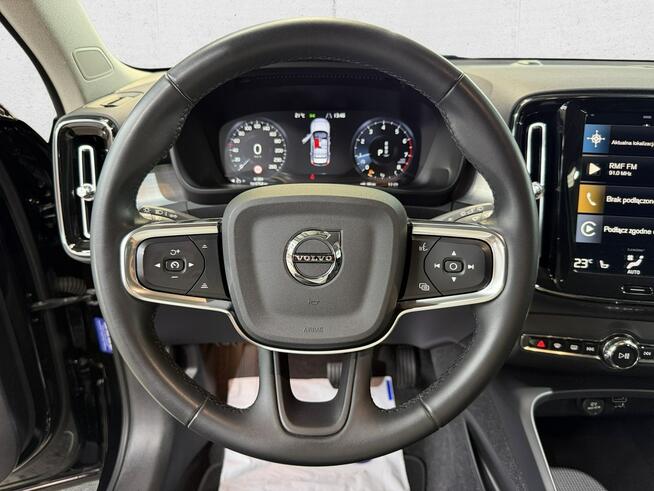 Volvo XC 40 T3 Momentum Pro! Z Polskiego Salonu ! Faktura 23% !