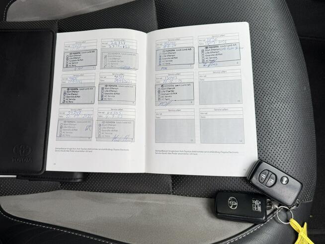 Toyota Avensis NAVI*Kamera*Cofania*Grzane*Fotele*Serwis*ASO*Tempomat*Zarejestrowana