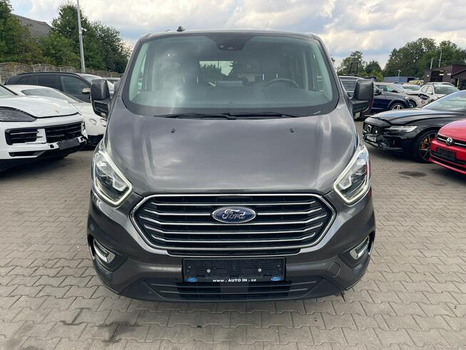 Ford Tourneo Custom HAK Skóra Podgrzewanie Kamera 8 osobowy