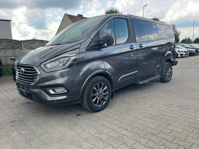 Ford Tourneo Custom HAK Skóra Podgrzewanie Kamera 8 osobowy
