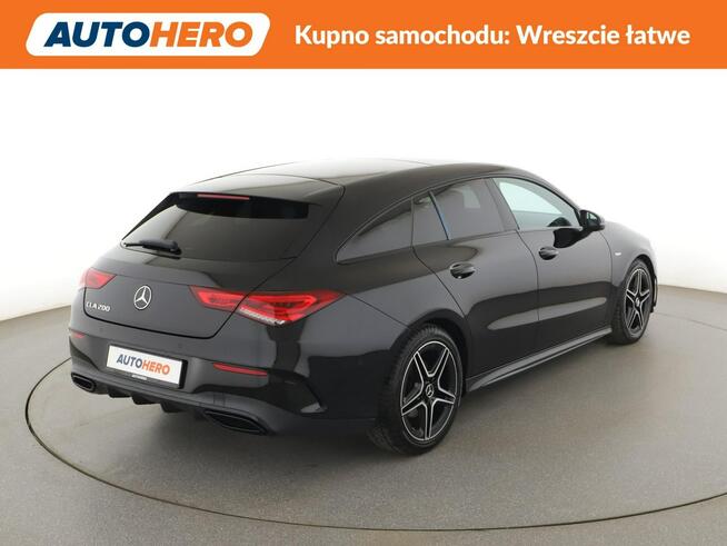 Mercedes CLA 200 AMG Line automat 163KM panorama navi grzane fotele kamera MBUX