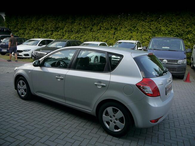 Kia Cee'd 1.4b zwykły silnik Stan b.dobry bezwypadkowy z Niemiec Gwarancja 12mc
