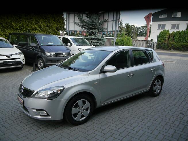 Kia Cee'd 1.4b zwykły silnik Stan b.dobry bezwypadkowy z Niemiec Gwarancja 12mc