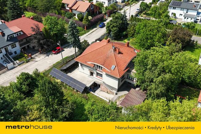 Duży dom blisko Łagiewnik, mieszkaniowy i usługowy
