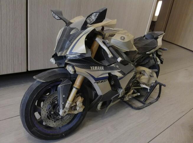 Yamaha R1