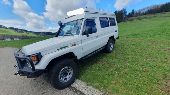 Toyota Land Cruiser 78 HZJ Kamper off road