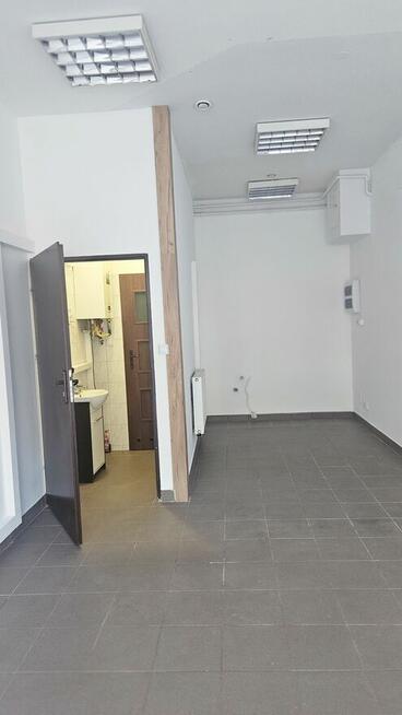 LOKAL USŁUGOWY DO WYNAJĘCIA – RADZYMIN, UL. FALANDYSZA 8