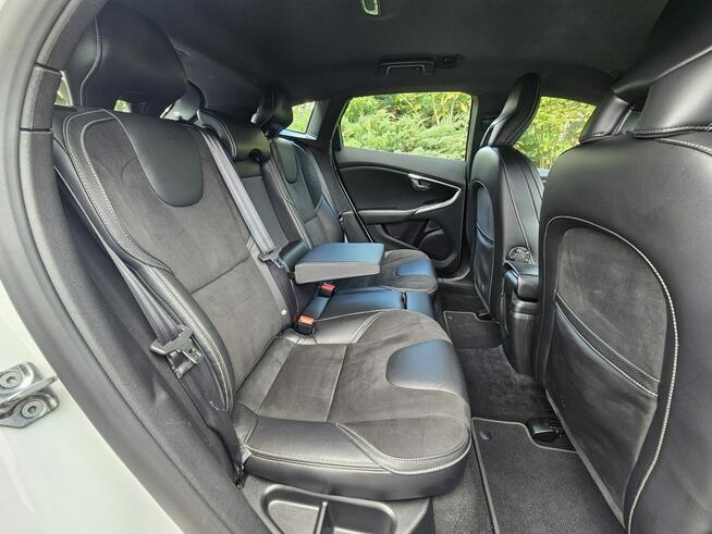 Volvo V40 2.0 benzyna T4 190km* R-Design* Automat* GWARANCJA