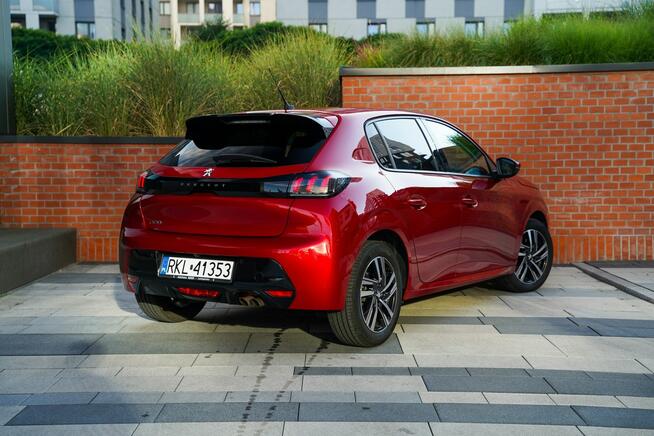 Peugeot 208 130KM EAT8 Elixir Red perła 3D i-Cockpit Keyless Kamera 180 VAT Marża