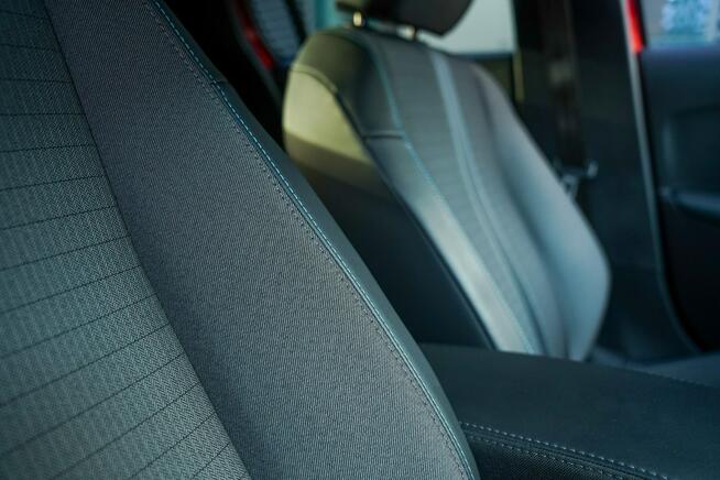 Peugeot 208 130KM EAT8 Elixir Red perła 3D i-Cockpit Keyless Kamera 180 VAT Marża