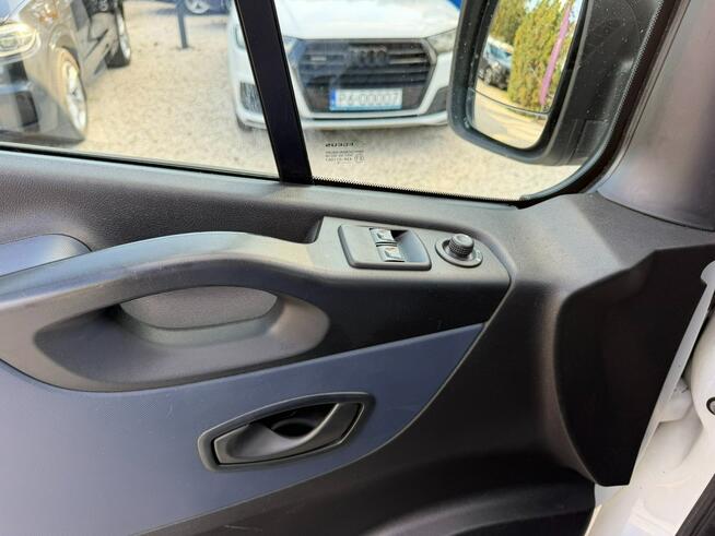 Opel Vivaro 1.6 CDTI 95KM, navi, tempomat, FV23%