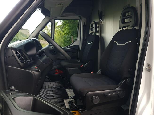 Iveco Daily KONTENER NISKOPODŁOGOWY 4,44x2,23x2,43 SKLEP BAR FOODTRUCK KAMPER AC
