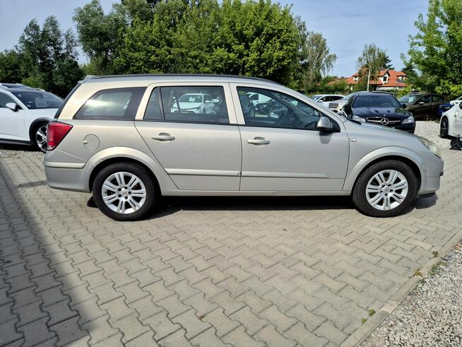 Opel Astra Benzyna