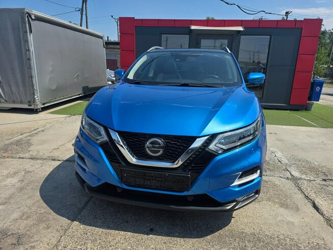 Nissan Qashqai 1.3 DIG-T 140 KM • Panorama • BOSE • Kamera 360° • LED • 19"• Navi