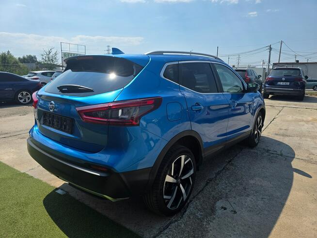 Nissan Qashqai 1.3 DIG-T 140 KM • Panorama • BOSE • Kamera 360° • LED • 19"• Navi