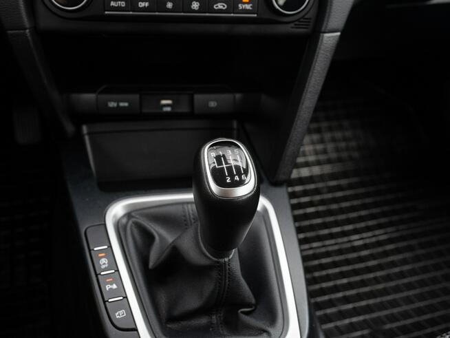 Kia Cee'd PO5WU69#1.5 T-GDI M 2 stref klima K.cof salon PL VAT23%