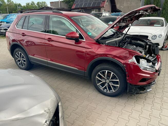 Volkswagen Tiguan 4Motion Klimatronik Aktywny tempomat