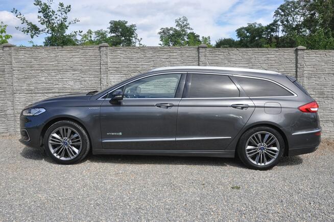 Ford Mondeo 2.0 Hybrid 187KM Vignale Full LED Skóra Navi Asystenci Grzane fotele