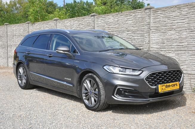 Ford Mondeo 2.0 Hybrid 187KM Vignale Full LED Skóra Navi Asystenci Grzane fotele