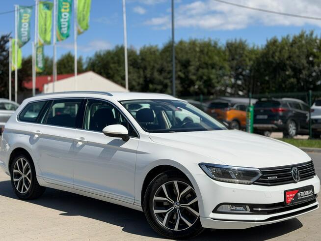 Volkswagen Passat 1.6 / 120KM FULL LED Automat Nawigacja Tempomat Alufelgi Czujniki Park