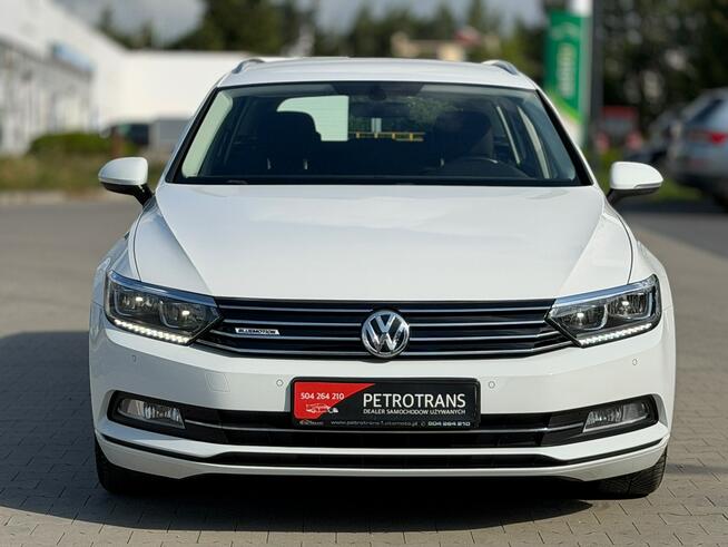 Volkswagen Passat 1.6 / 120KM FULL LED Automat Nawigacja Tempomat Alufelgi Czujniki Park
