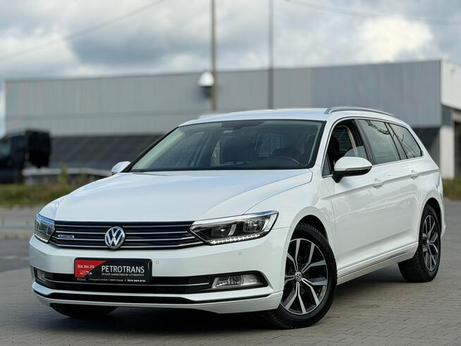 Volkswagen Passat 1.6 / 120KM FULL LED Automat Nawigacja Tempomat Alufelgi Czujniki Park