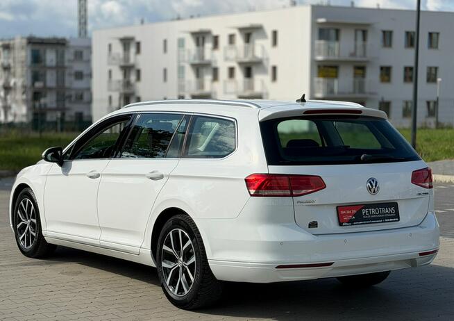 Volkswagen Passat 1.6 / 120KM FULL LED Automat Nawigacja Tempomat Alufelgi Czujniki Park