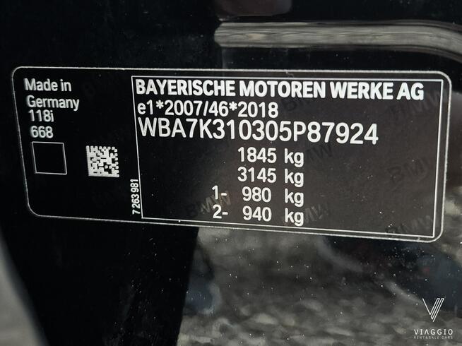 BMW 118i Advantage 140km PDC klima NAVI serwis BEZWYPADEK 2020