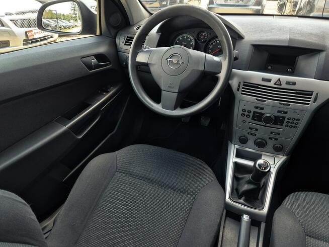 Opel Astra 1.4 benzyna 90km klimatyzacja BEZWYPADEK serwis 2010