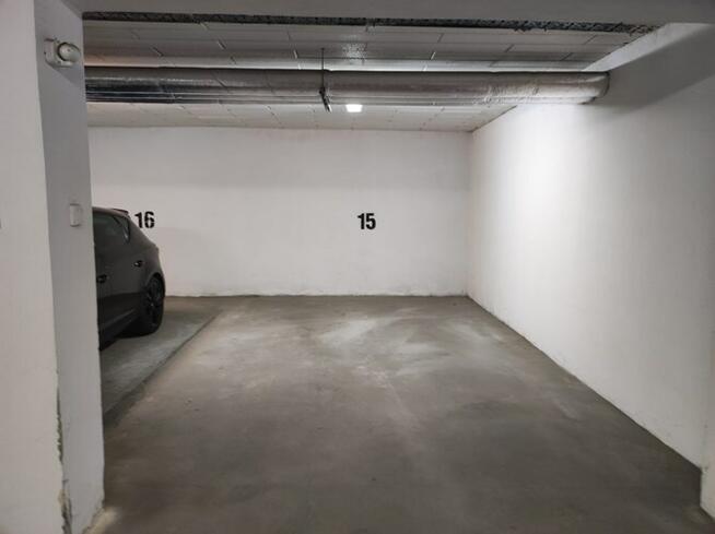 Miejsce parkingowe w garażu - Fabryczna 3