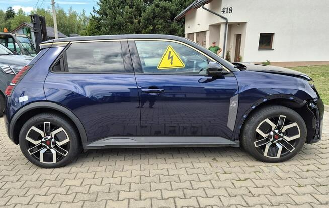 E-Tech Techno 150KM Comfort Range 52kWh