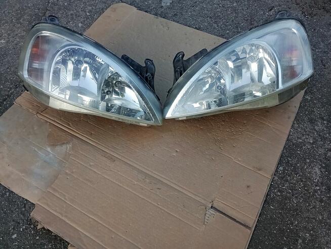 corsa c lampy przednie