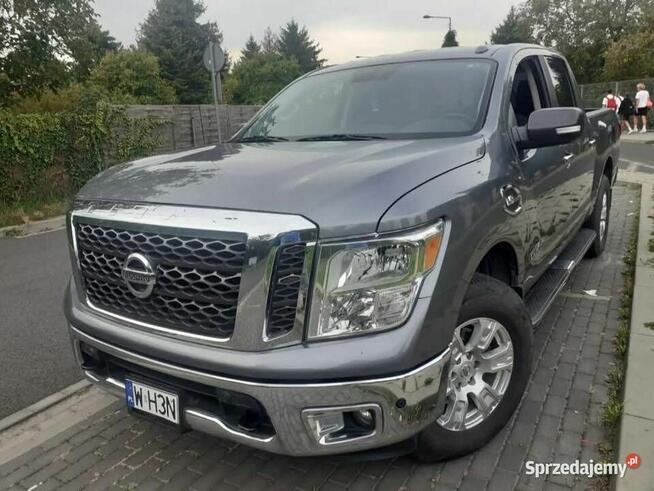 Nissan Titan 400KM 4x4