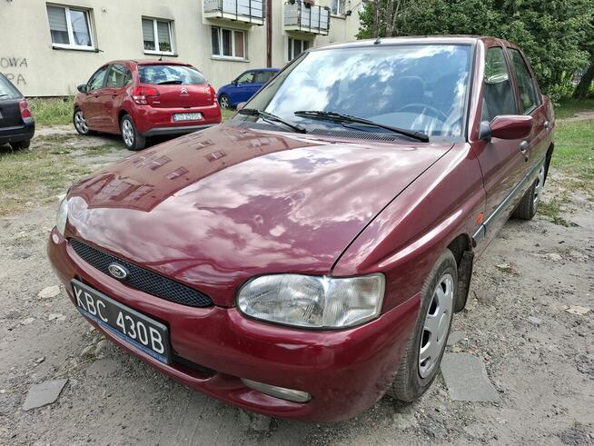 FORD Escort, wersja Bolero2, rok 1998, moc 70 kM. Klasyk