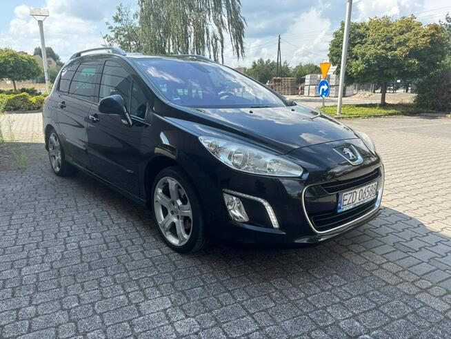 Peugeot 308 SW 2.0 HDi 150 KM • 2011 • Wersja poliftowa • Panorama • Navi • 17"