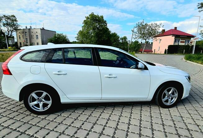 Volvo V60 POLAR+DYNAMIC GEARTRONIC , Full ,Skóra,Kamera ,Blis,Szyber dach,VAT23%