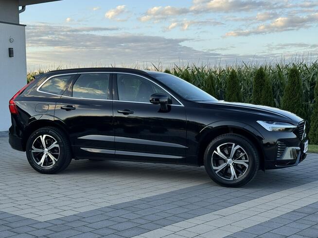 Volvo XC 60 B4 Mild Hybrid Benzyna Core