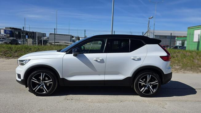 Volvo XC 40 biała perła R design AWD
