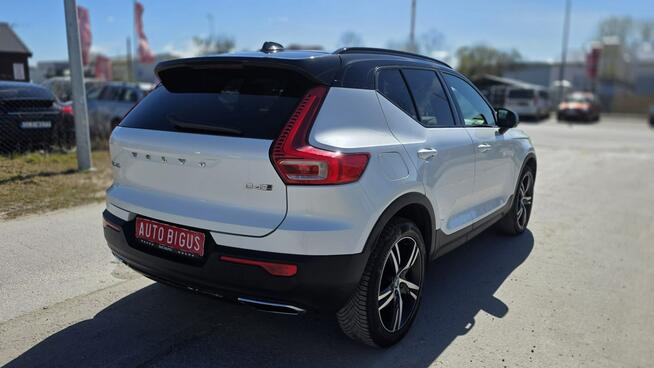 Volvo XC 40 biała perła R design AWD