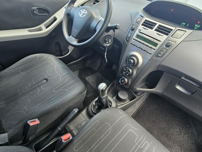 Toyota Yaris Bezwypadkowa Org szyby Zapraszam